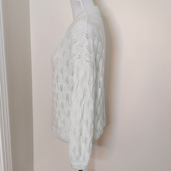 Boden pastel green wool blend sweater, feather pattern, size 6. - Picture 5 of 7